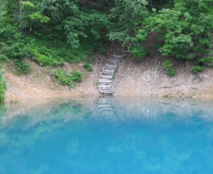 Lacul albastru